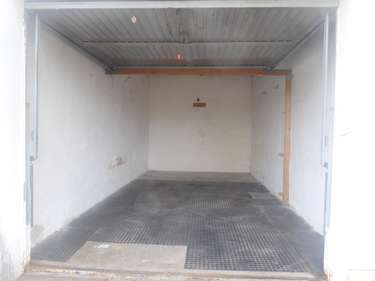 Garage Ansicht 2